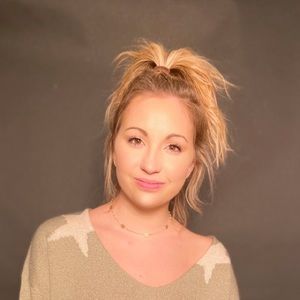 Meet your Posher, Brooke